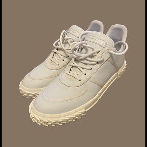 Giuseppe Zanotti Blabber low (off-white) color